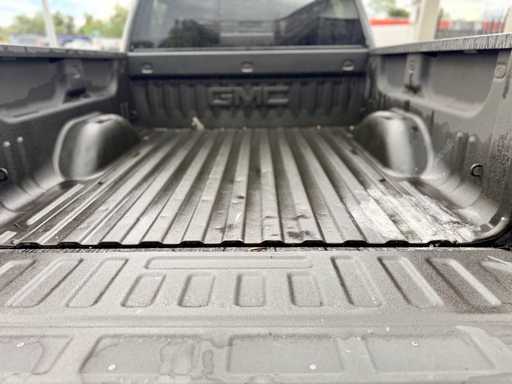 Photo 17 of this GMC SIERRA