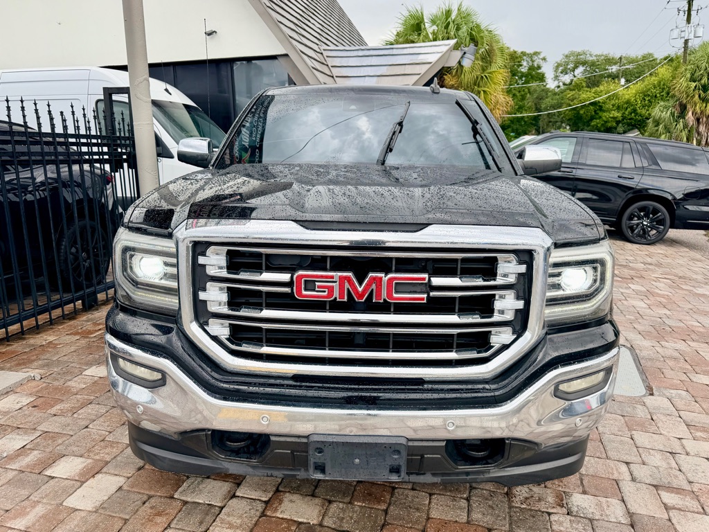 Photo 3 of this GMC SIERRA