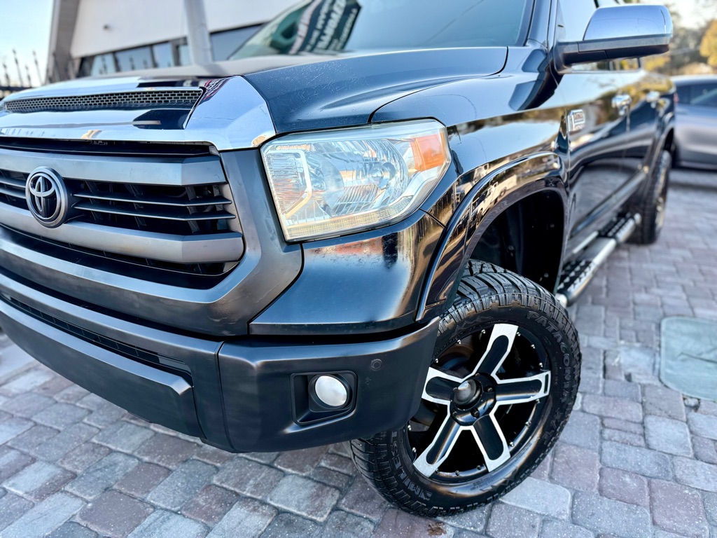 Photo 23 of this TOYOTA TUNDRA