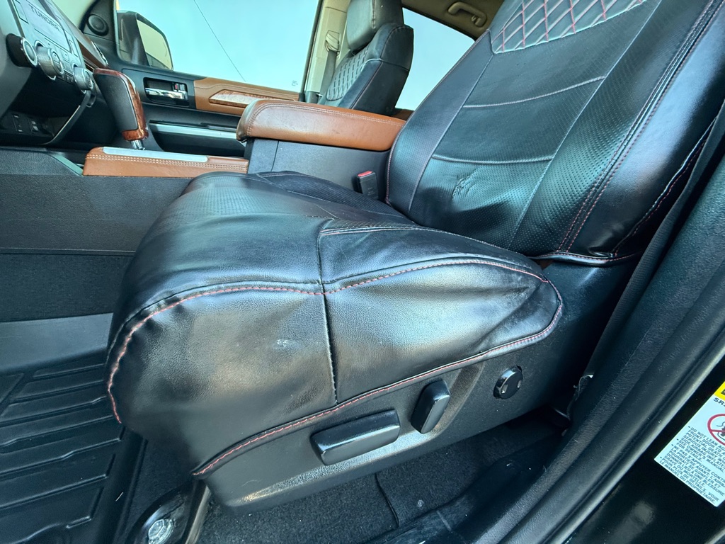 Photo 30 of this TOYOTA TUNDRA