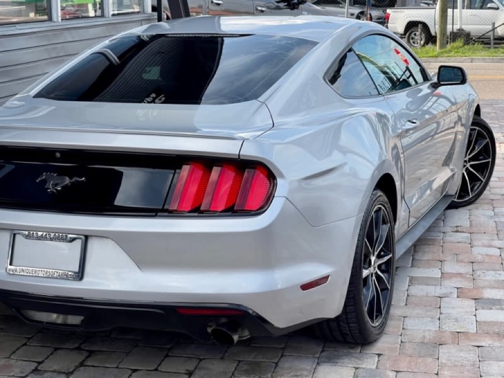 Photo 20 of this FORD MUSTANG