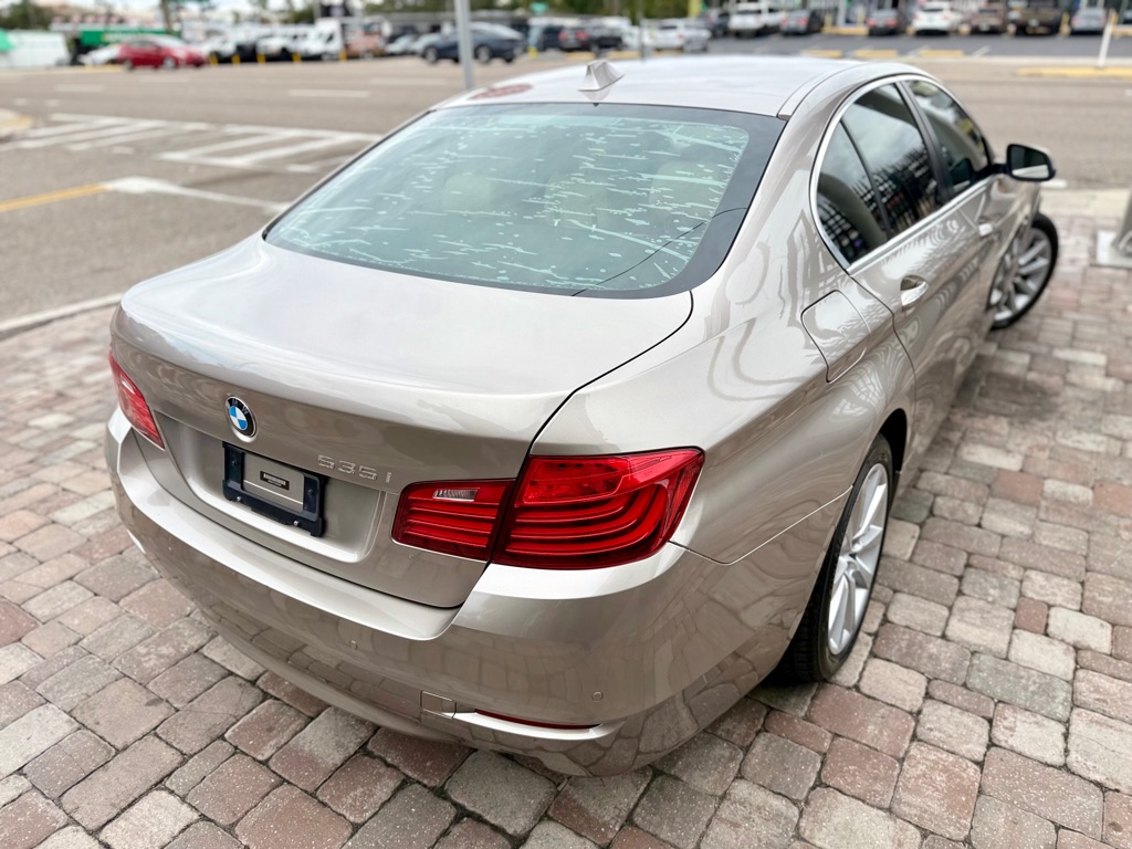 Photo 2 of this BMW 535