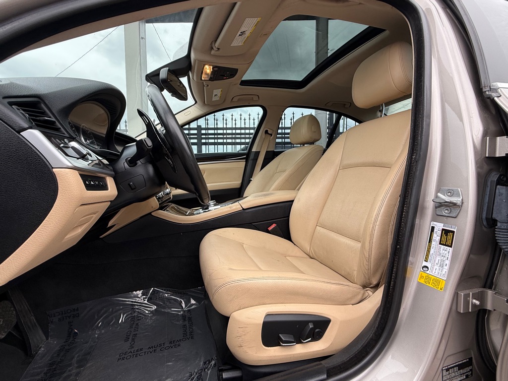 Photo 12 of this BMW 535
