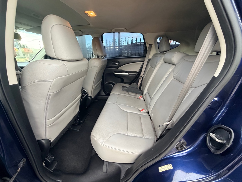 Photo 19 of this HONDA CR-V