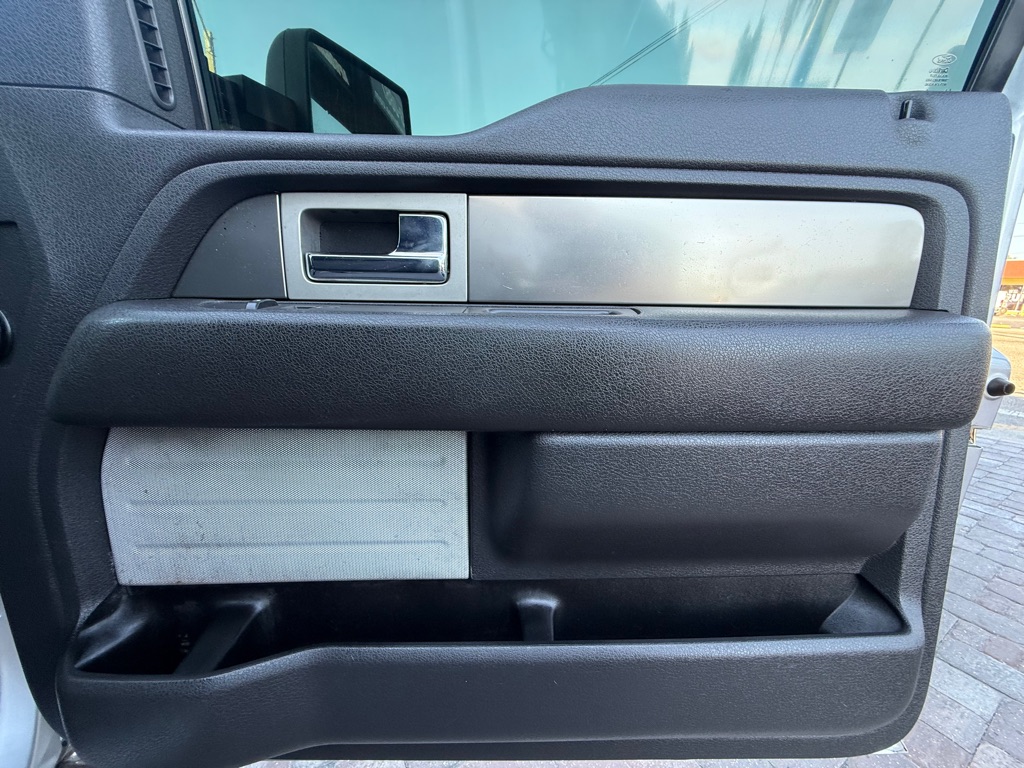 Photo 26 of this FORD F150 FX-2