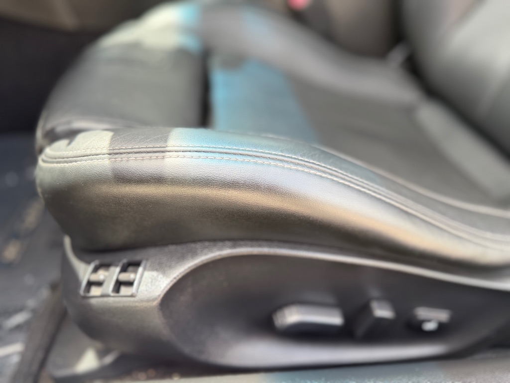Photo 21 of this INFINITI Q60