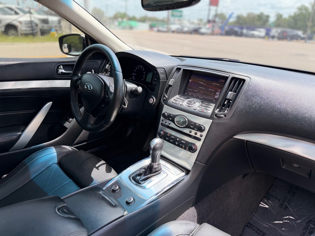 Photo 17 of this INFINITI Q60