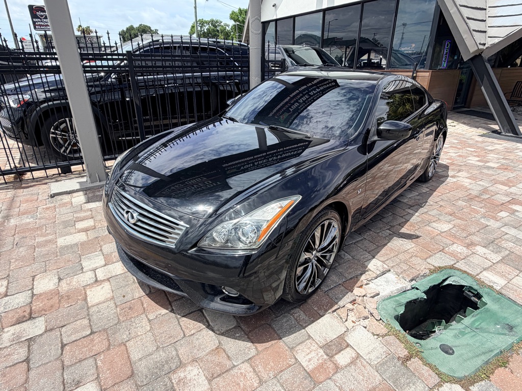 Photo 4 of this INFINITI Q60