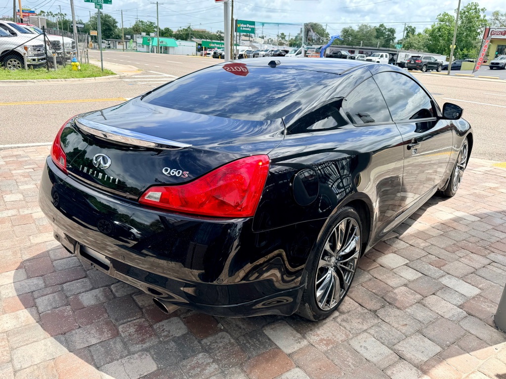 Photo 8 of this INFINITI Q60