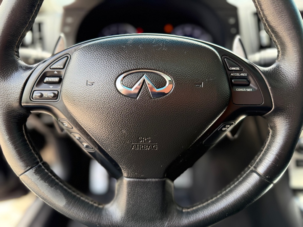 Photo 12 of this INFINITI Q60