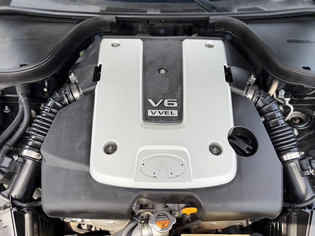Photo 18 of this INFINITI Q60