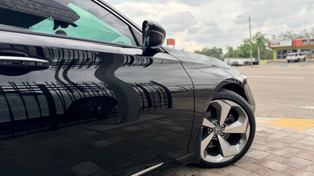 Photo 8 of this HONDA ACCORD
