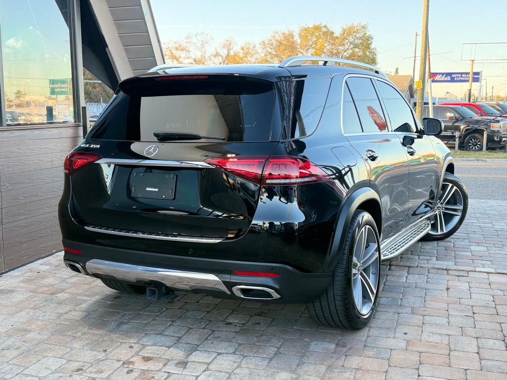 Photo 29 of this MERCEDES-BENZ GLE