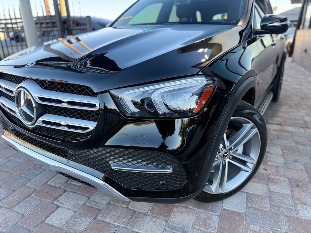 Photo 25 of this MERCEDES-BENZ GLE