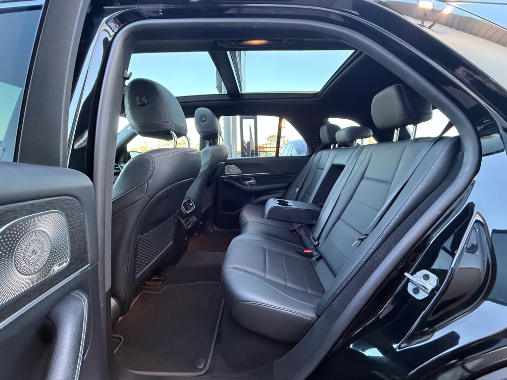 Photo 18 of this MERCEDES-BENZ GLE