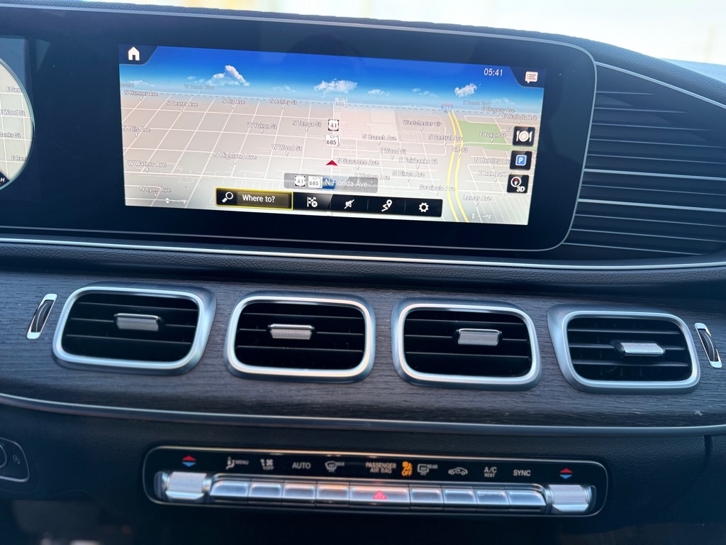 Photo 14 of this MERCEDES-BENZ GLE
