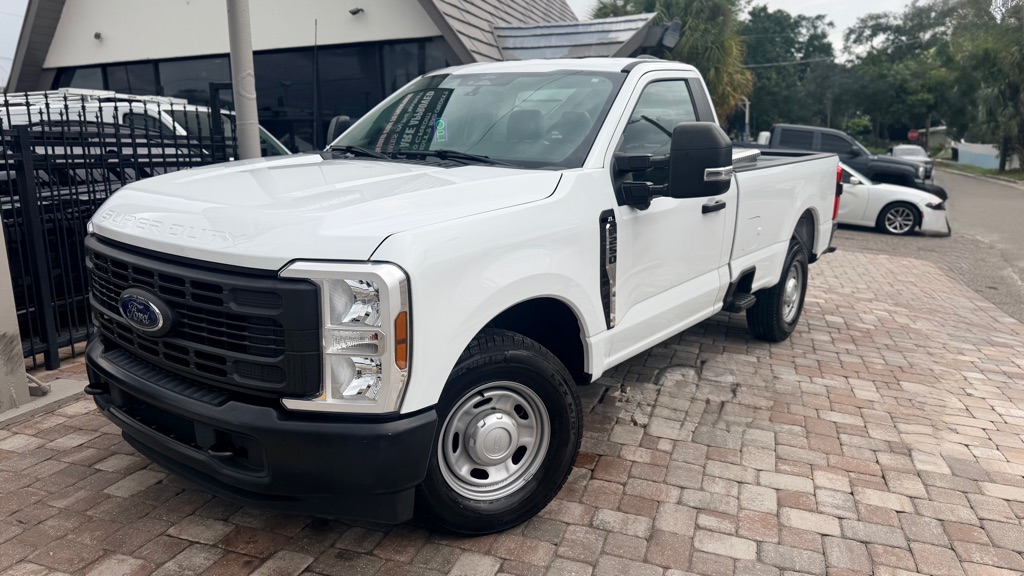 Photo 11 of this FORD F250
