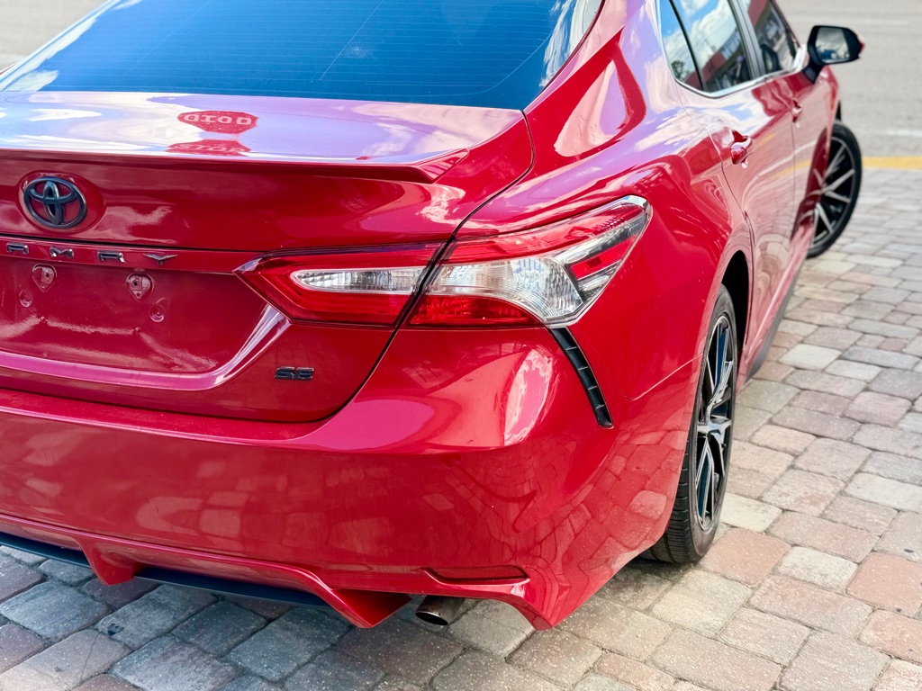 Photo 24 of this TOYOTA CAMRY