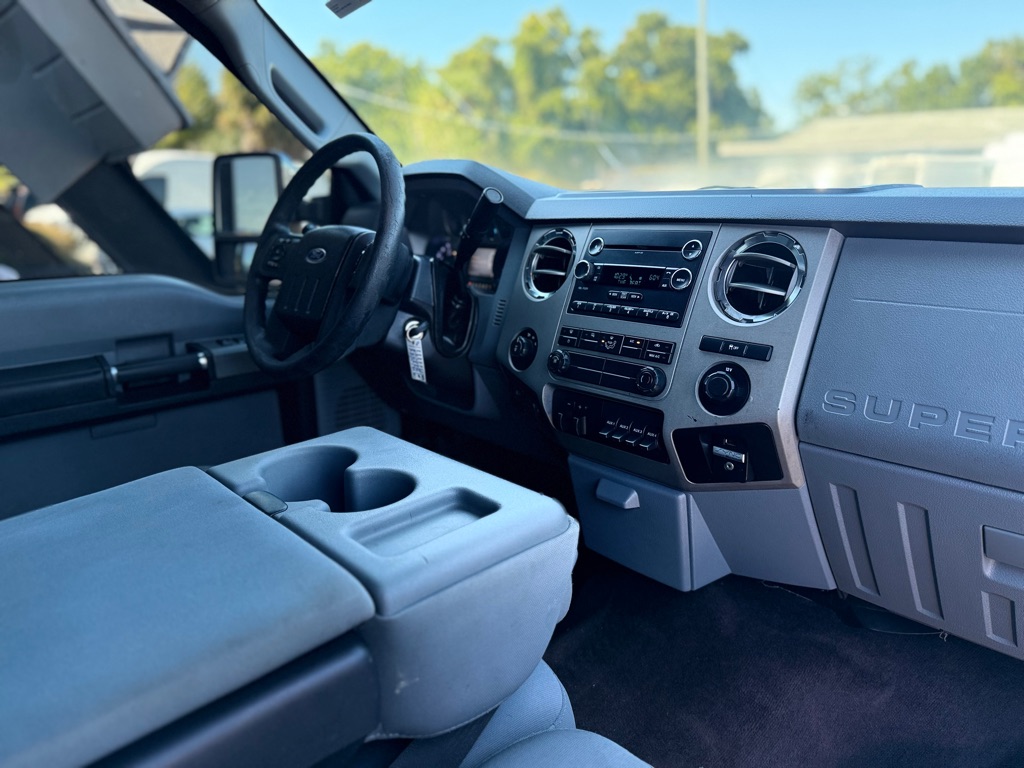 Photo 18 of this FORD F250