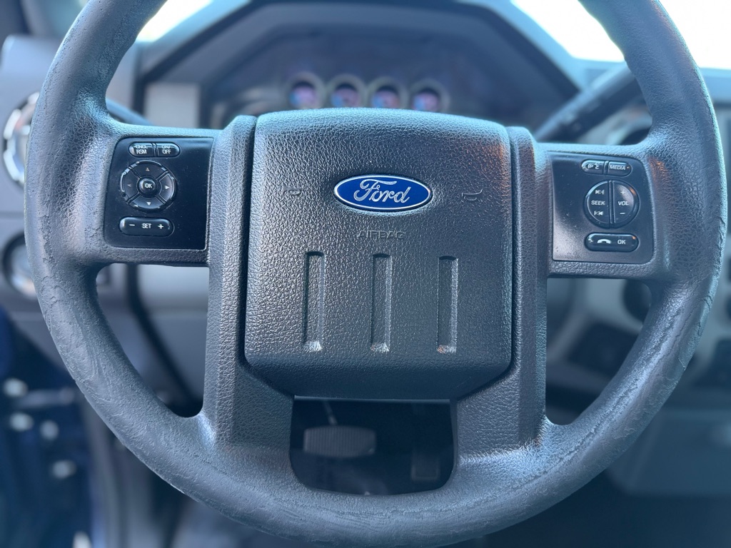 Photo 13 of this FORD F250