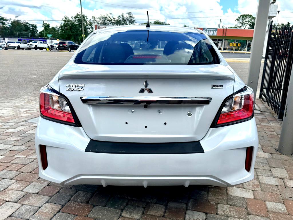 Photo 8 of this MITSUBISHI MIRAGE