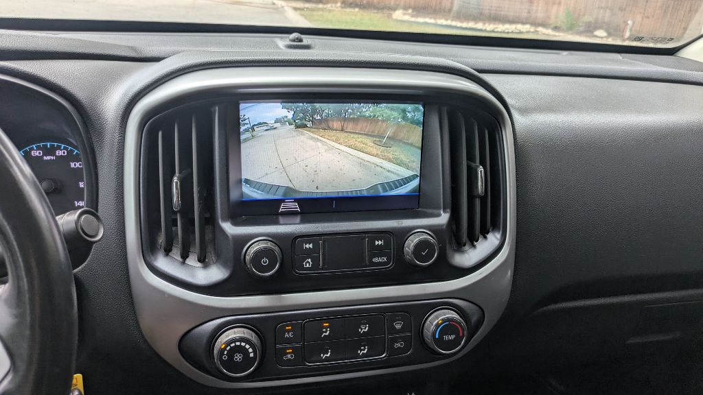 Photo 16 of this CHEVROLET COLORADO