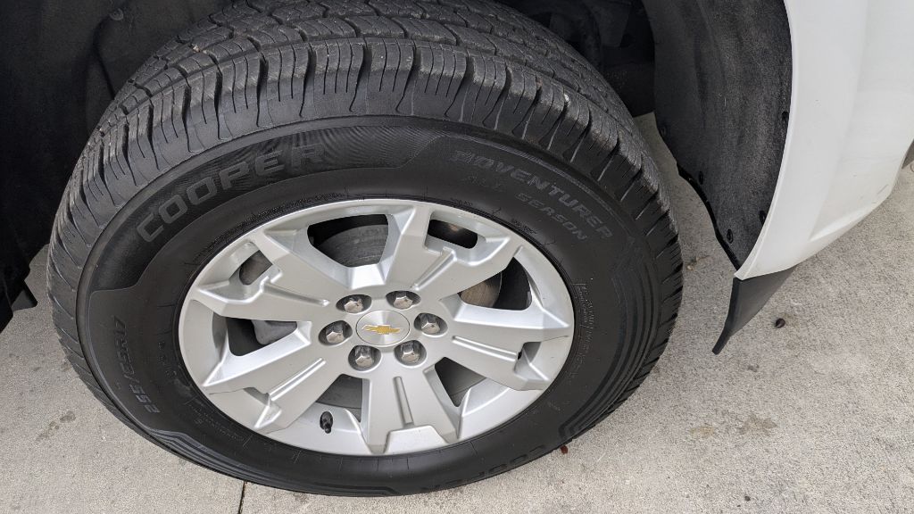Photo 7 of this CHEVROLET COLORADO
