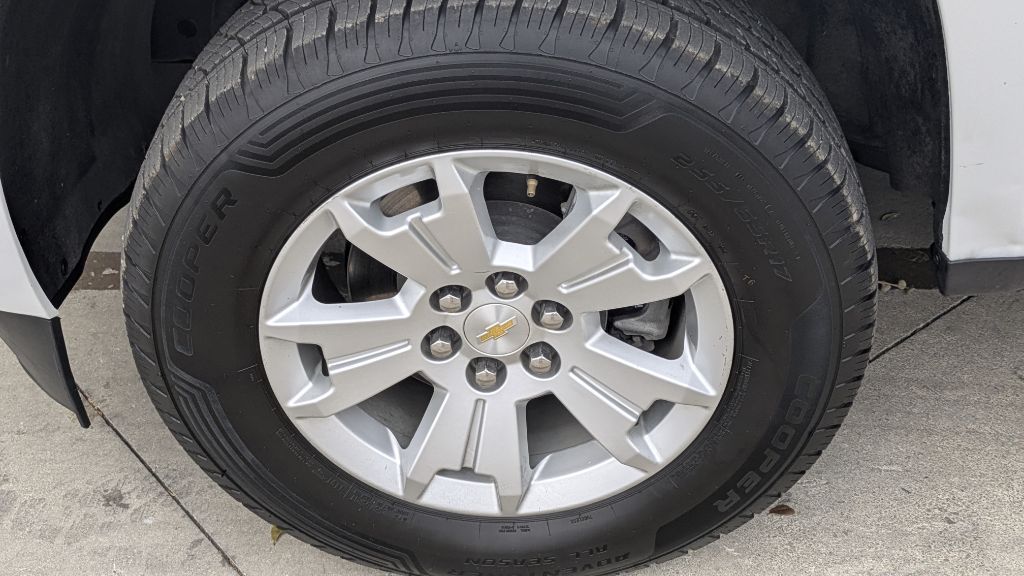 Photo 23 of this CHEVROLET COLORADO