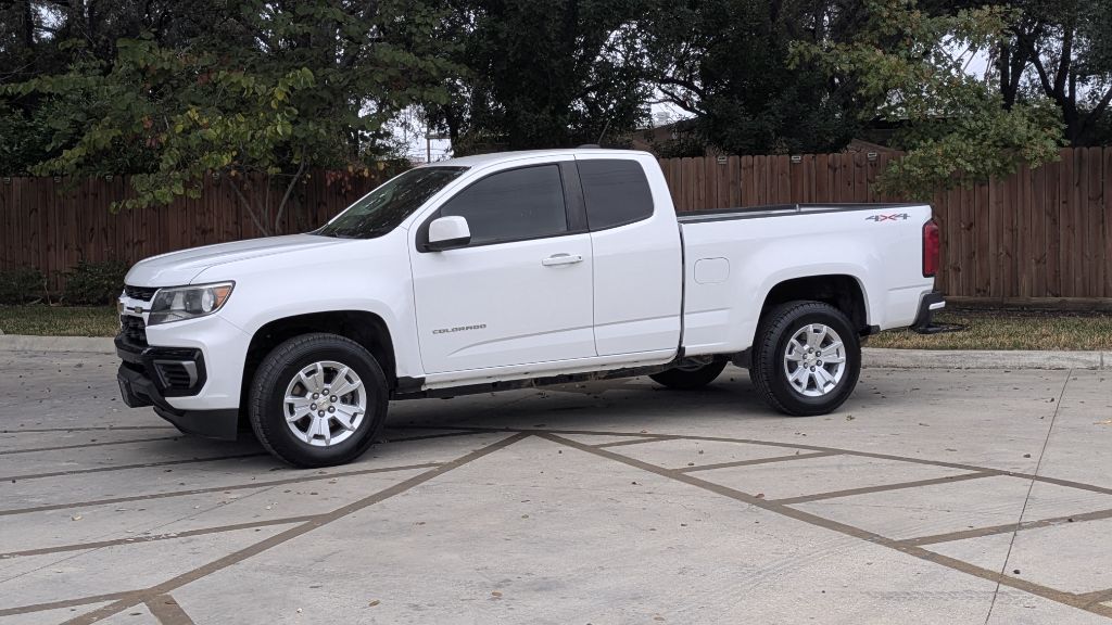 Photo 22 of this CHEVROLET COLORADO