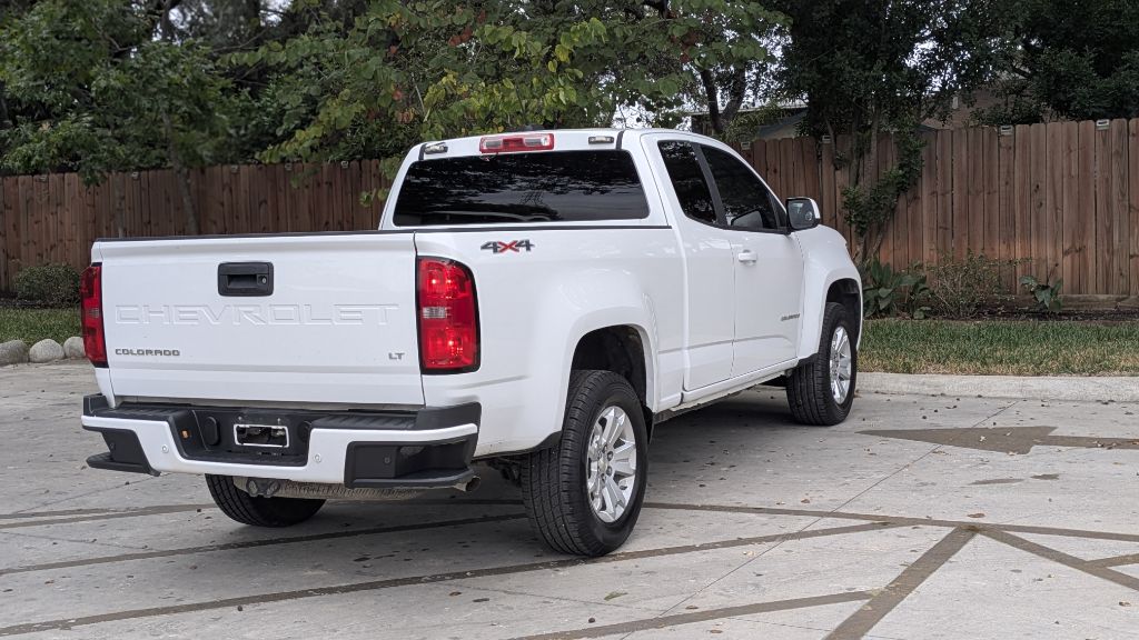 Photo 11 of this CHEVROLET COLORADO