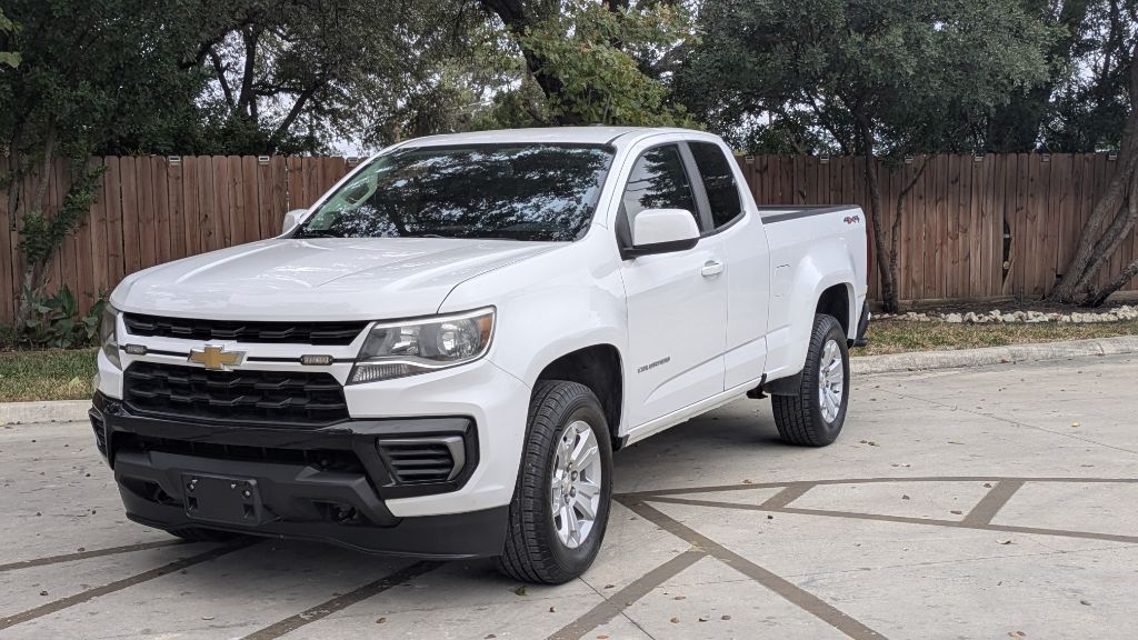 Photo 4 of this CHEVROLET COLORADO