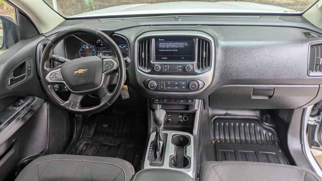 Photo 9 of this CHEVROLET COLORADO