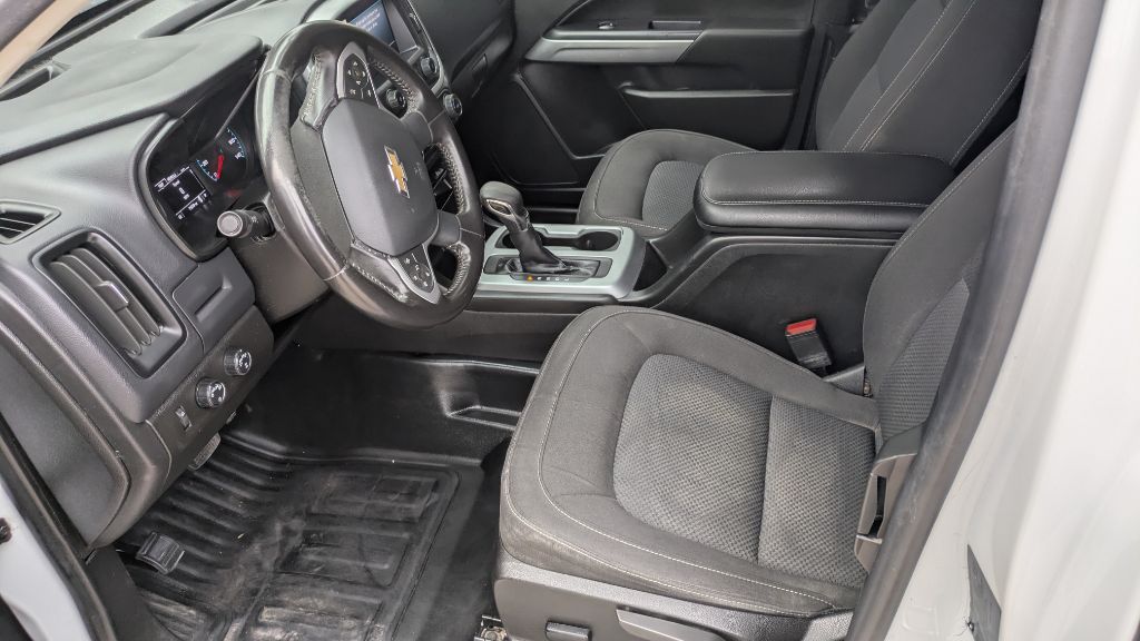 Photo 19 of this CHEVROLET COLORADO