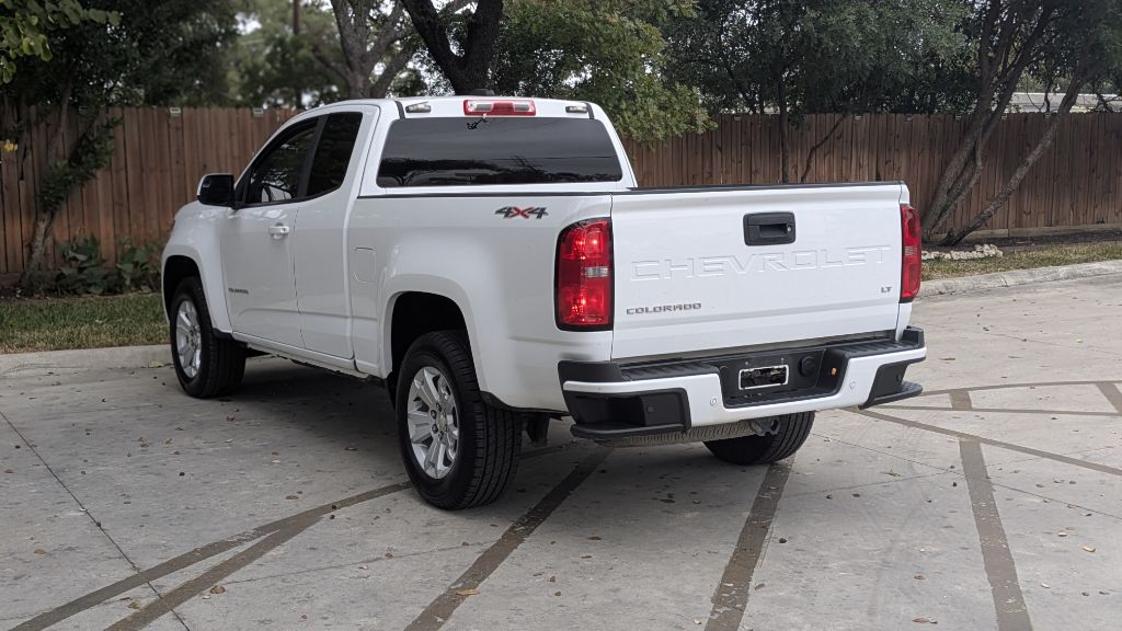 Photo 13 of this CHEVROLET COLORADO