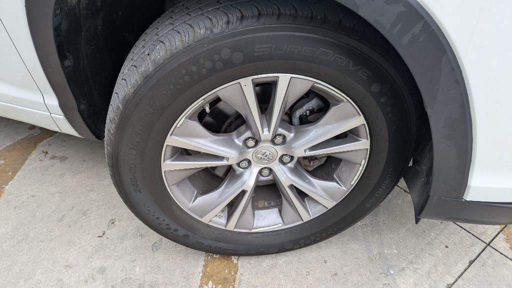 Photo 21 of this TOYOTA HIGHLANDER