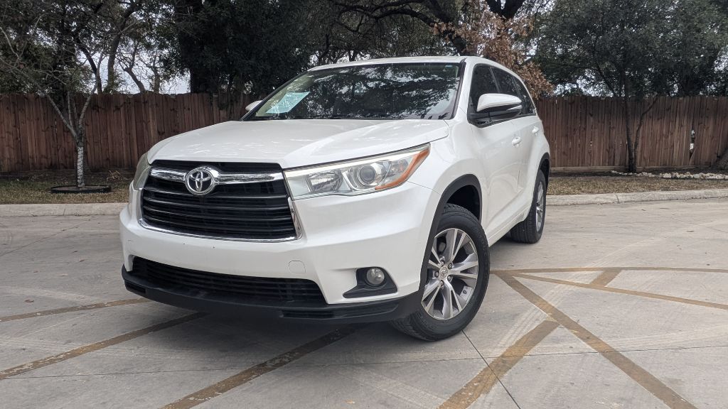 Photo 3 of this TOYOTA HIGHLANDER