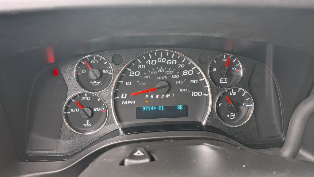 Photo 15 of this CHEVROLET EXPRESS G2500