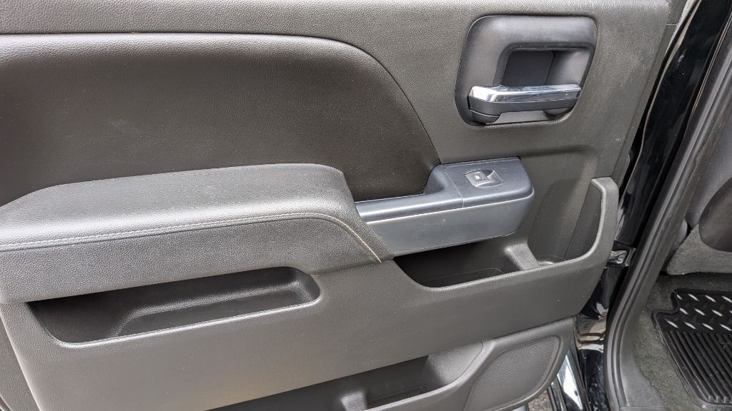 Photo 9 of this CHEVROLET SILVERADO 1500