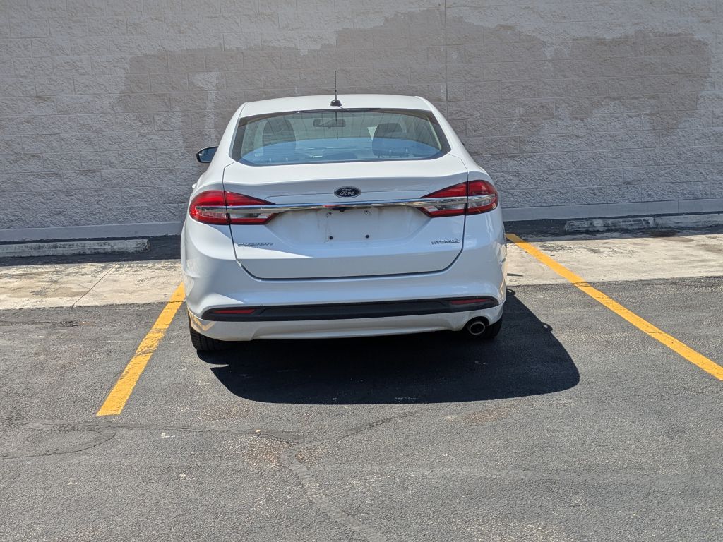 Photo 12 of this FORD FUSION