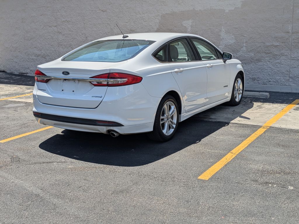 Photo 13 of this FORD FUSION