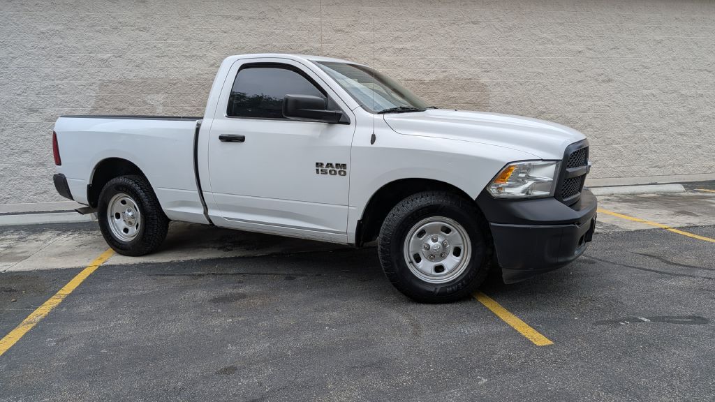 Photo 2 of this RAM 1500