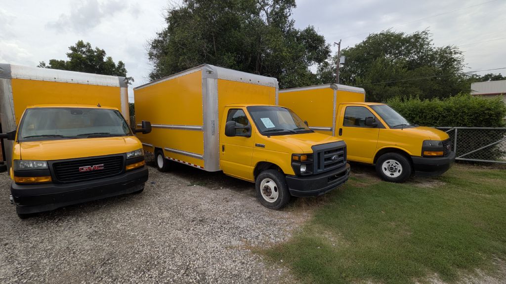 Yellow 2016 Ford E-Series Chassis Pickup Truck Rear-Wheel Drive Automatic