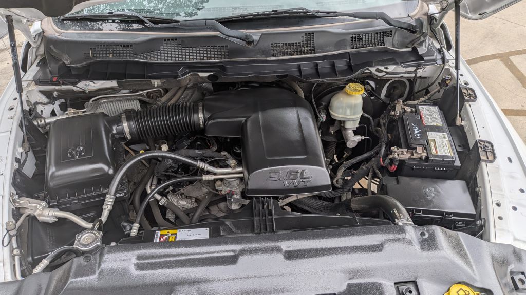 Photo 7 of this RAM 1500