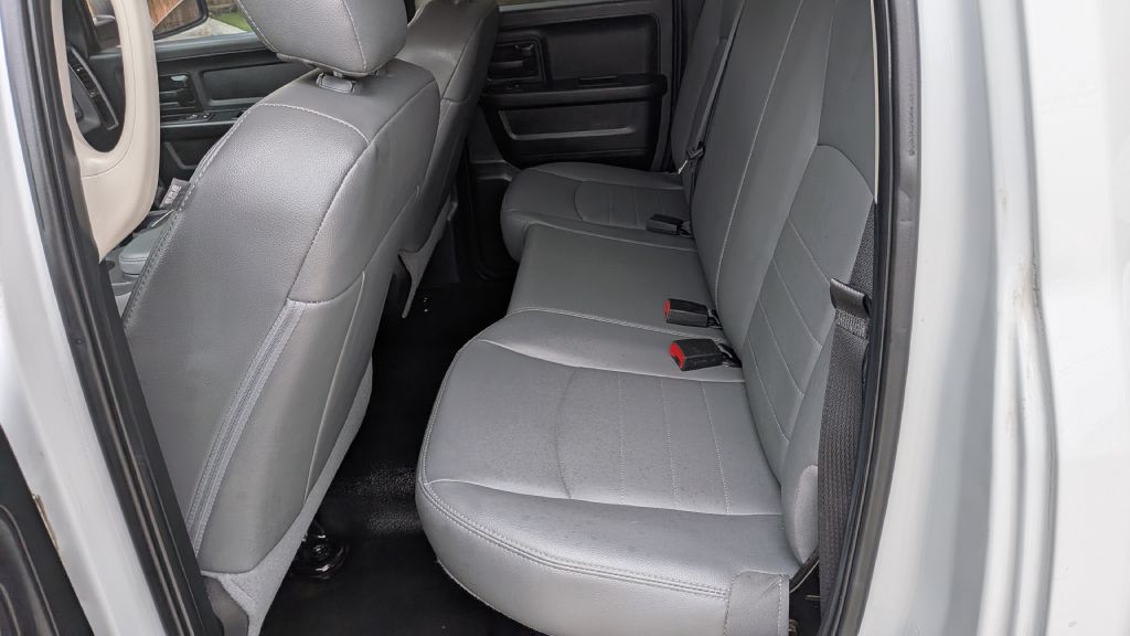 Photo 11 of this RAM 1500