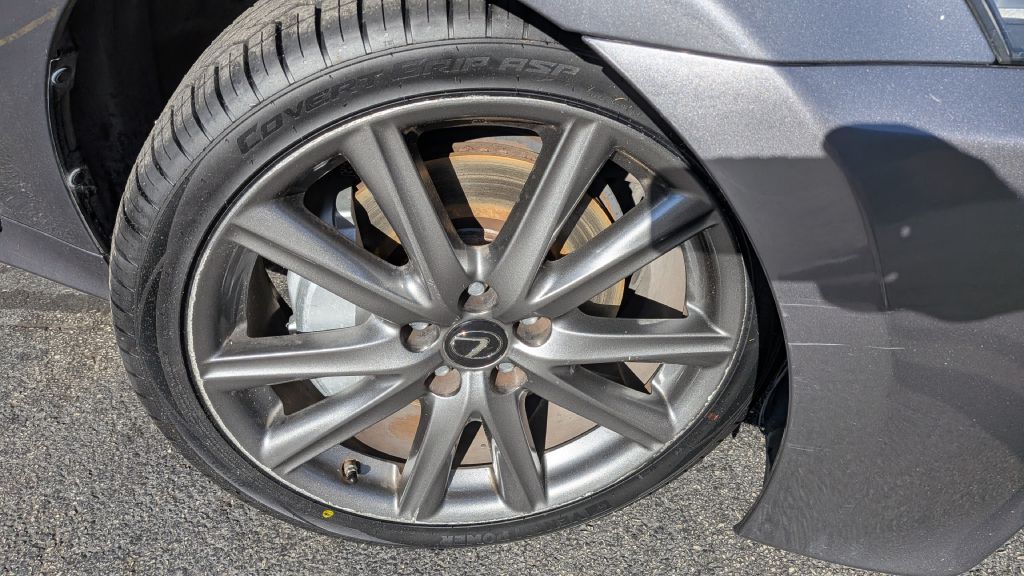 Photo 8 of this LEXUS GS