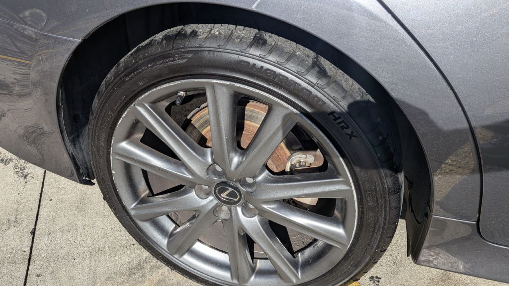 Photo 9 of this LEXUS GS