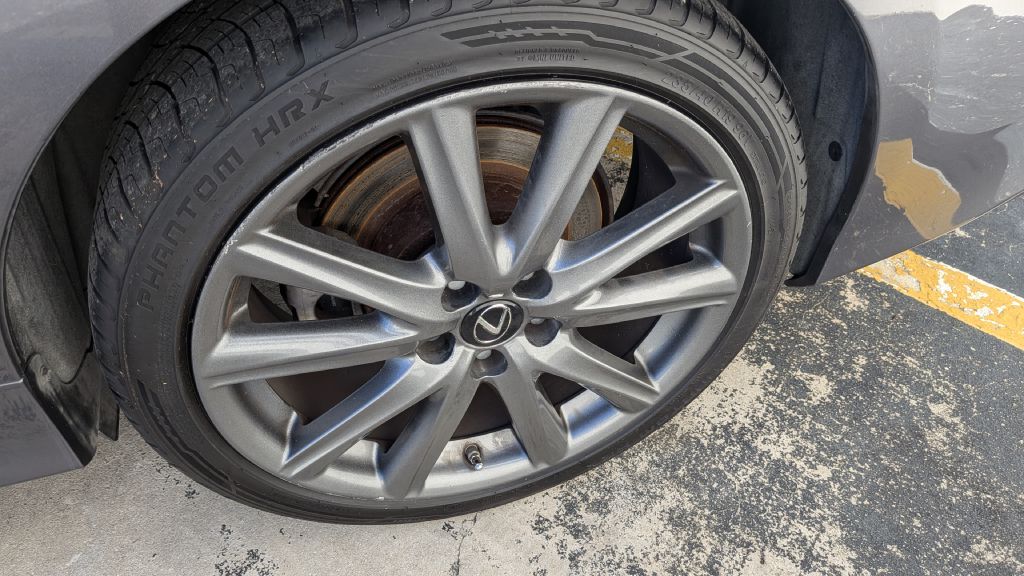 Photo 11 of this LEXUS GS