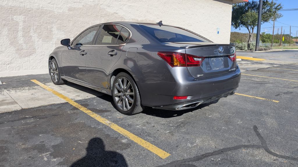 Photo 15 of this LEXUS GS