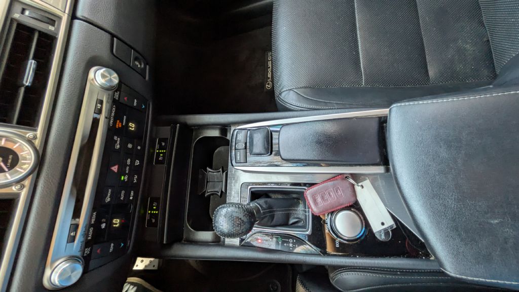 Photo 31 of this LEXUS GS