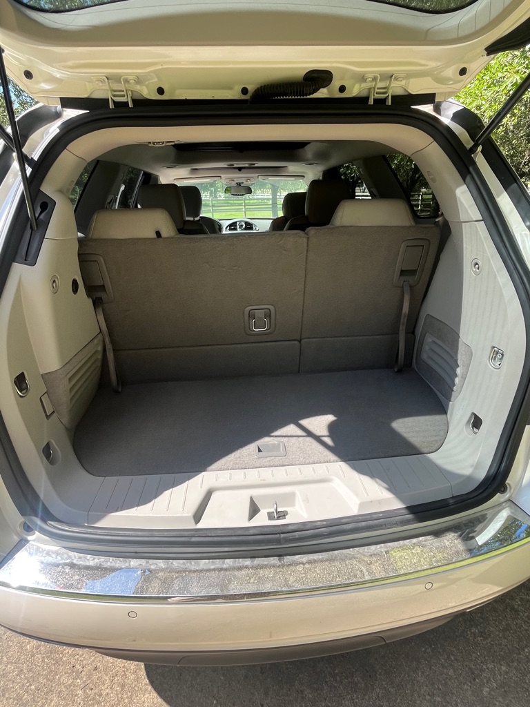 Photo 7 of this BUICK ENCLAVE